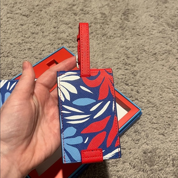 Carnival Cruise-line Blue and Red Travel Set - Picture 7 of 9